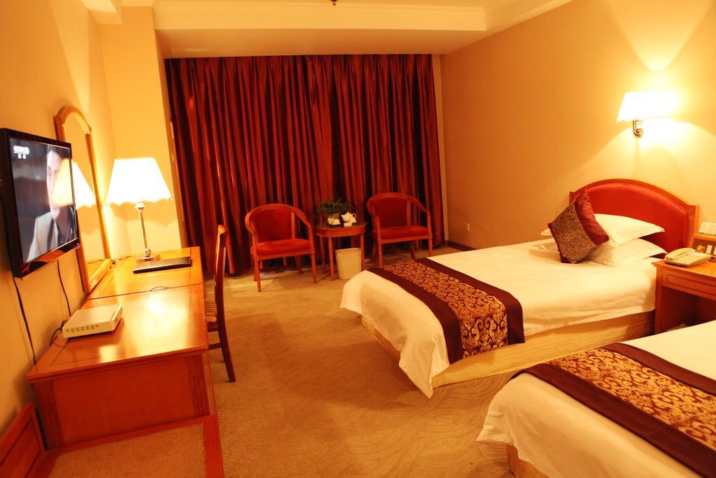 Tianhong Hotel Heze Ruang foto