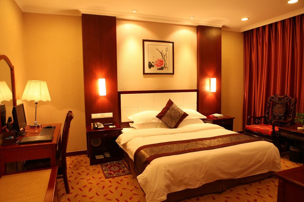 Tianhong Hotel Heze Ruang foto